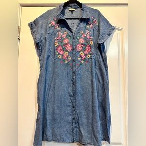 ODDY lightweight denim dress. Size 1XL